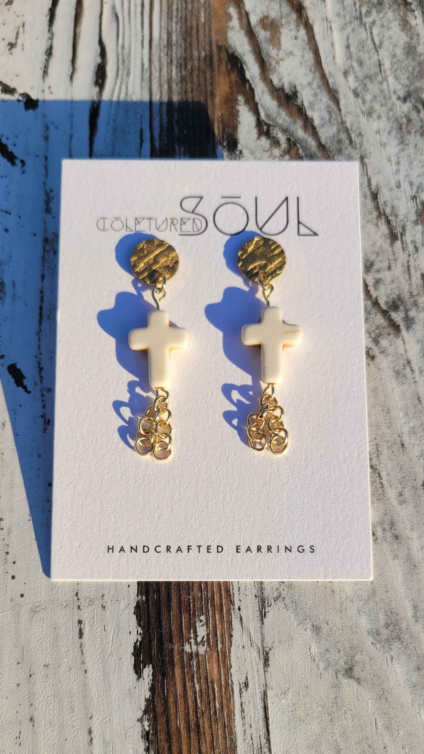 Kingdom Mini Cross - Ivory & Gold