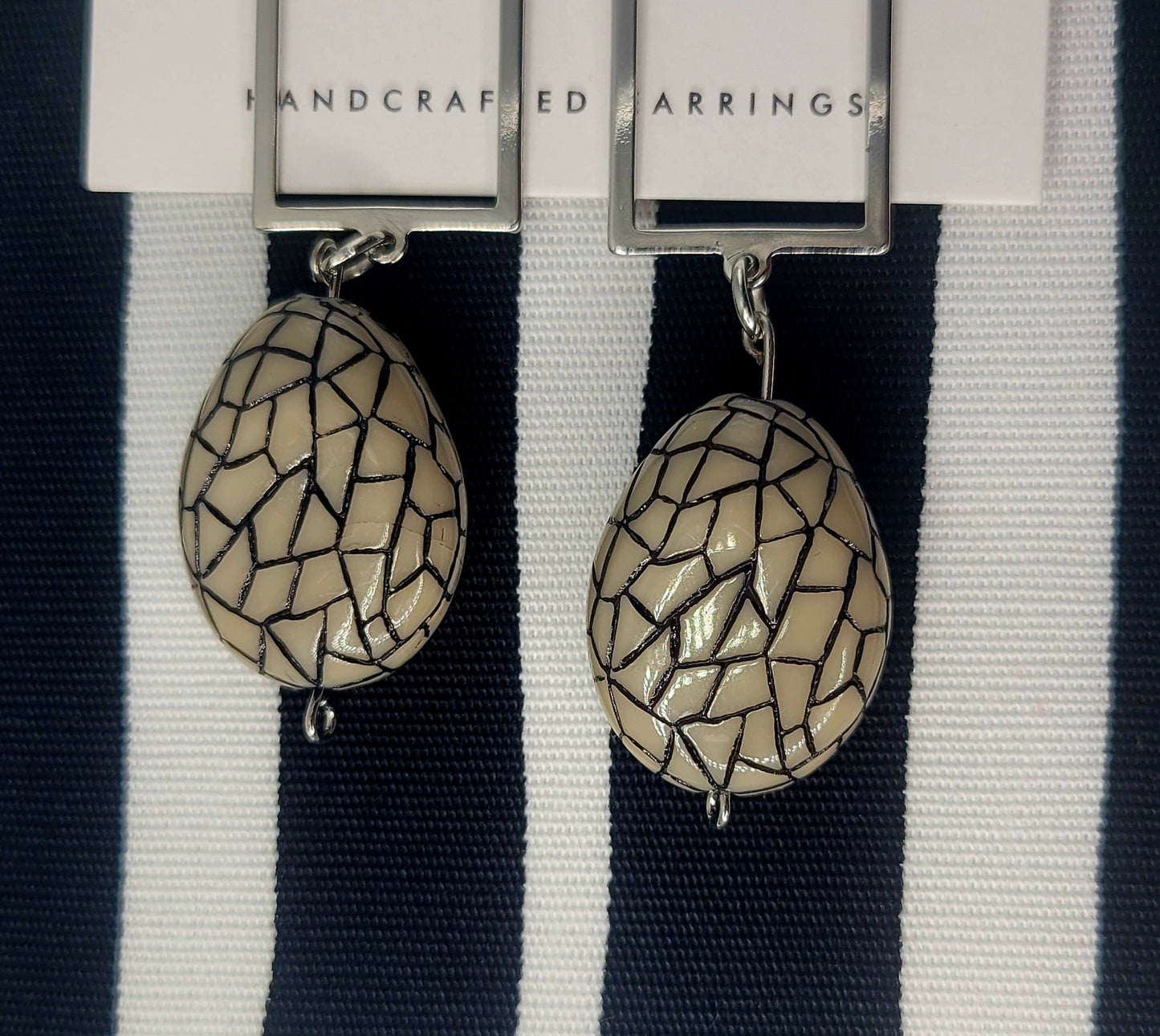 Geo Chic - Sleek Stone