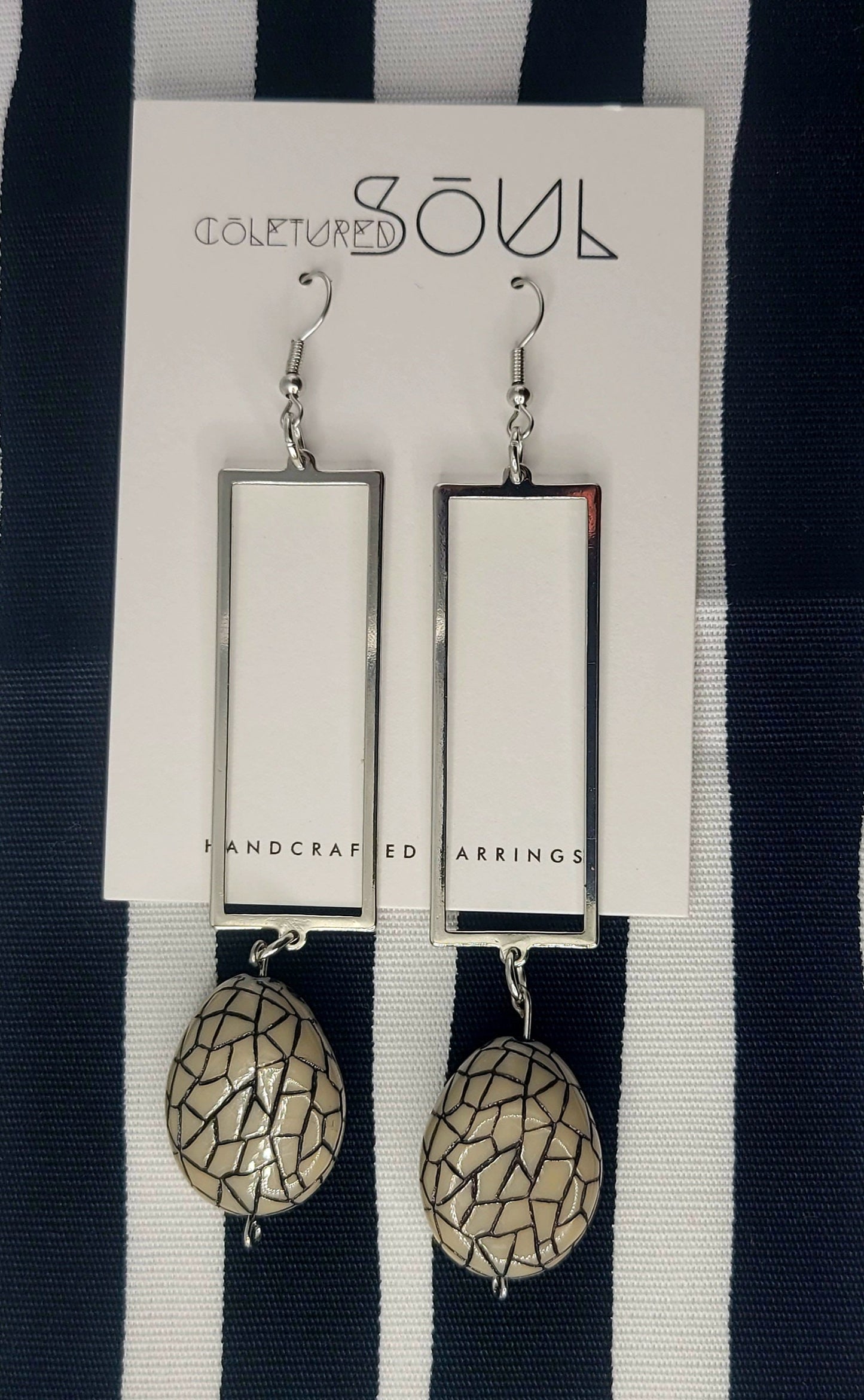 Geo Chic - Sleek Stone