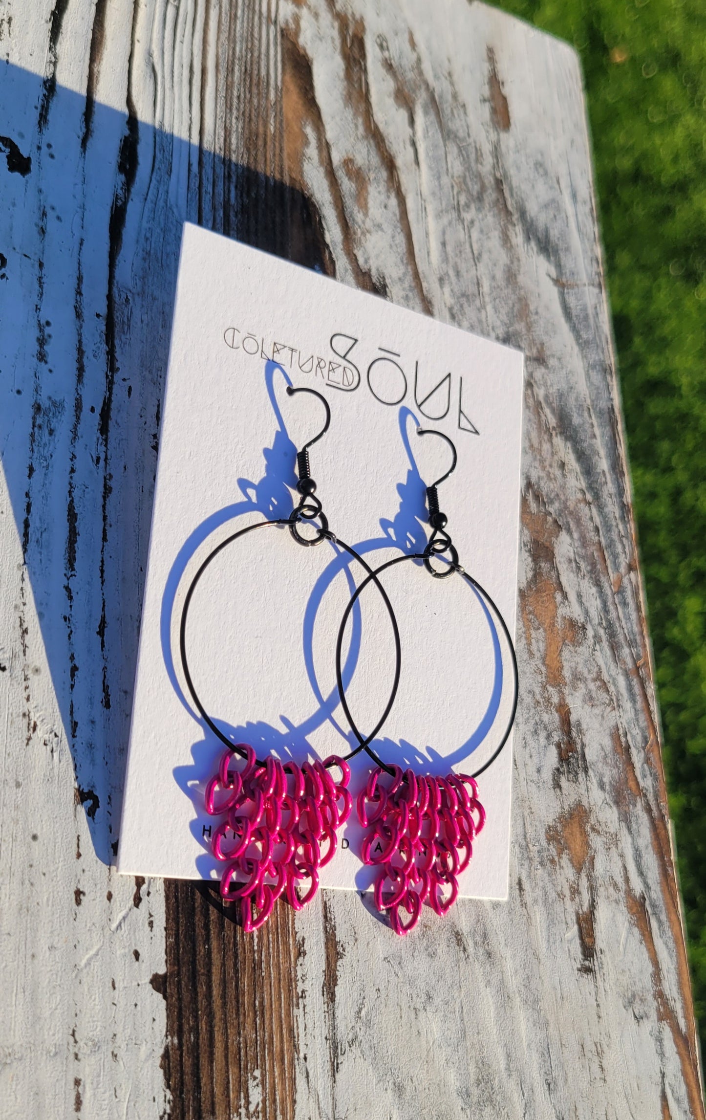 Black Wire - Pretty in Pink