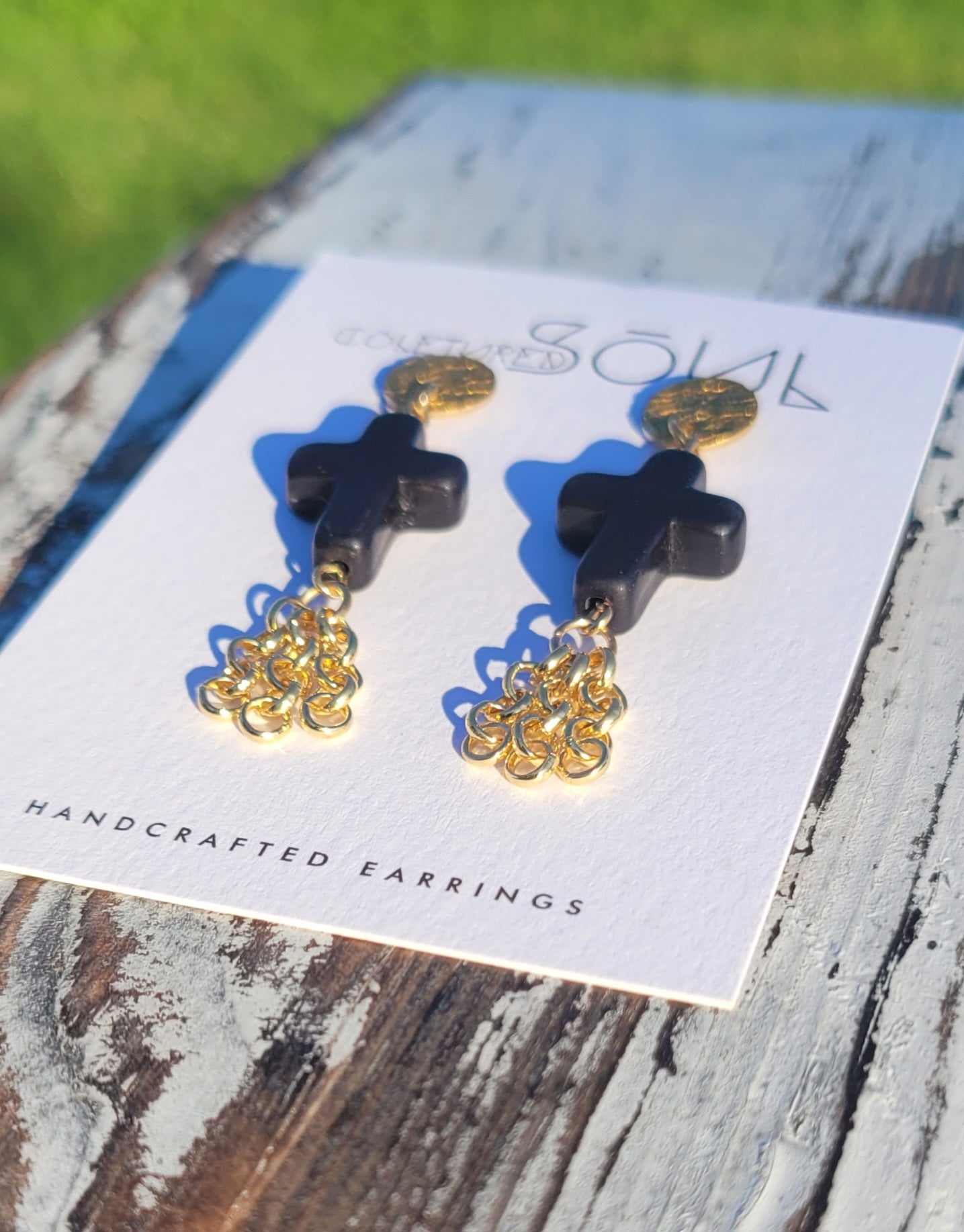 Kingdom Mini Cross- Black & Gold