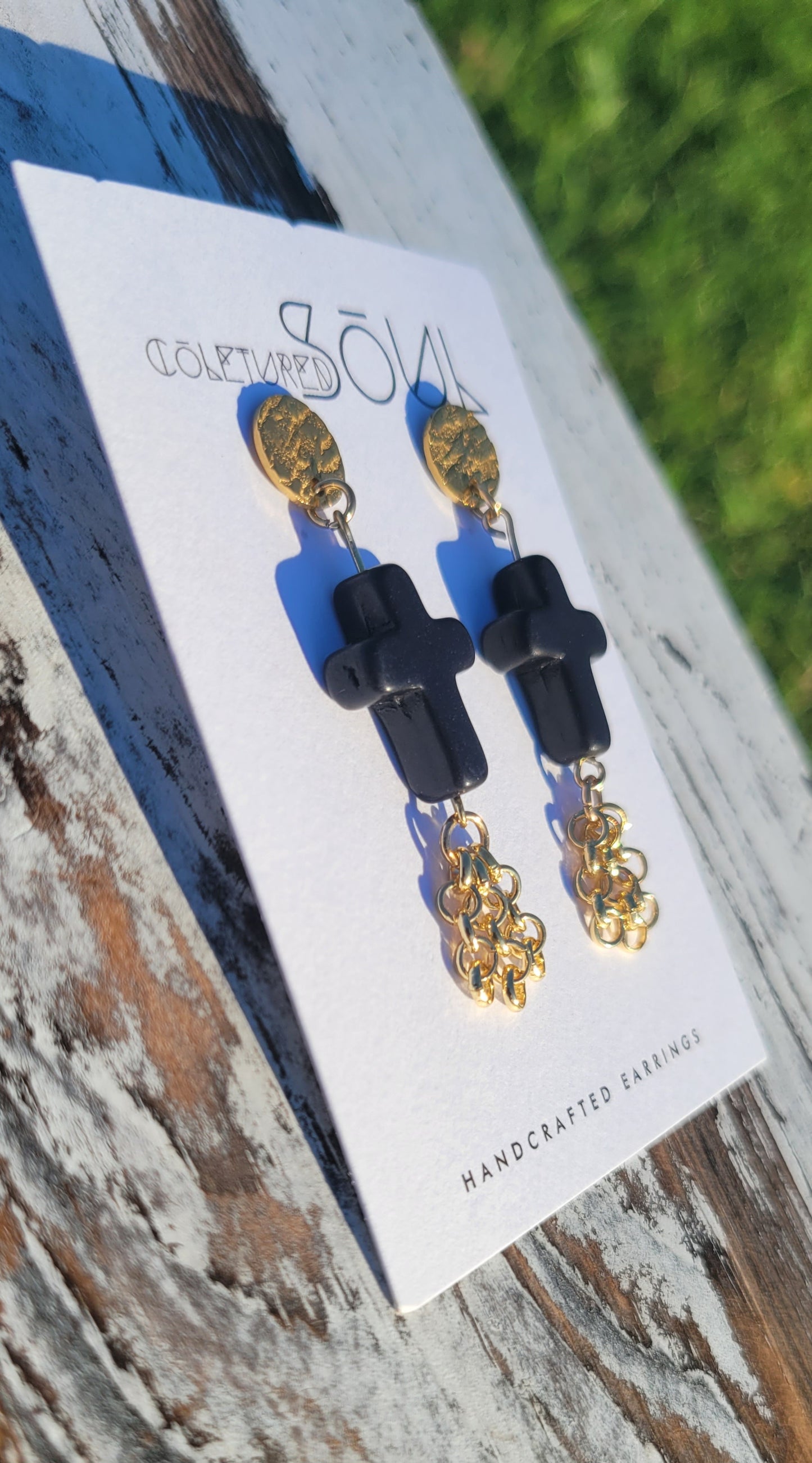 Kingdom Mini Cross- Black & Gold