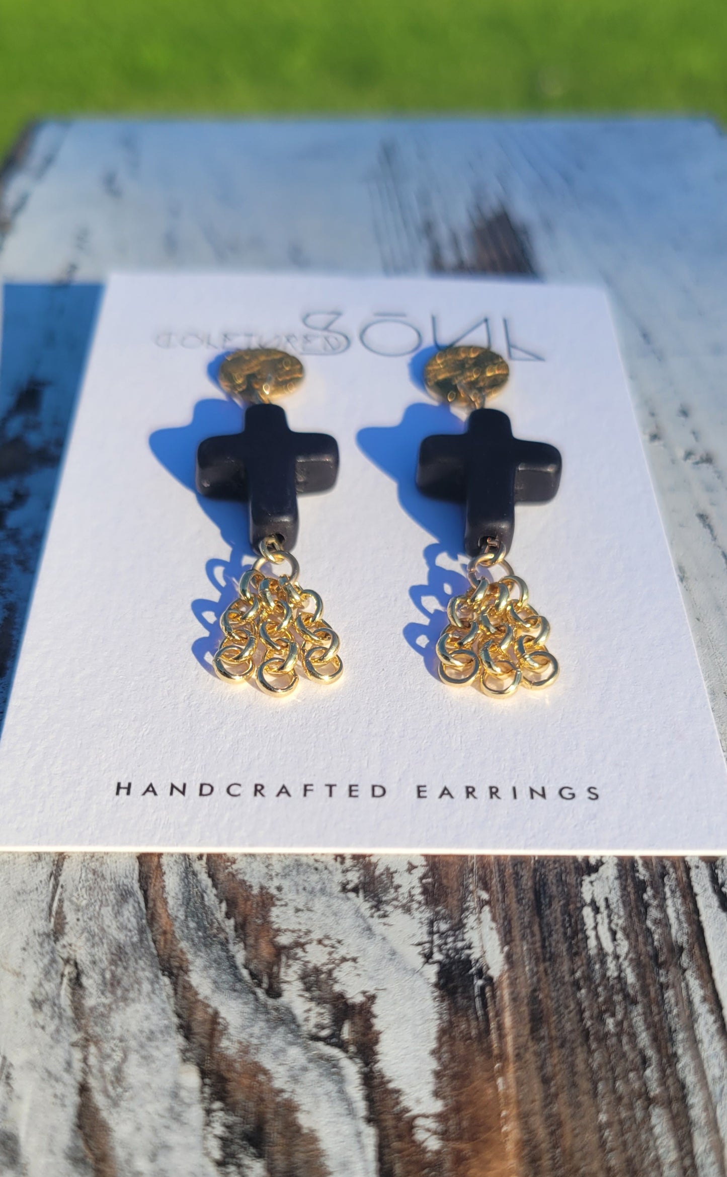 Kingdom Mini Cross- Black & Gold