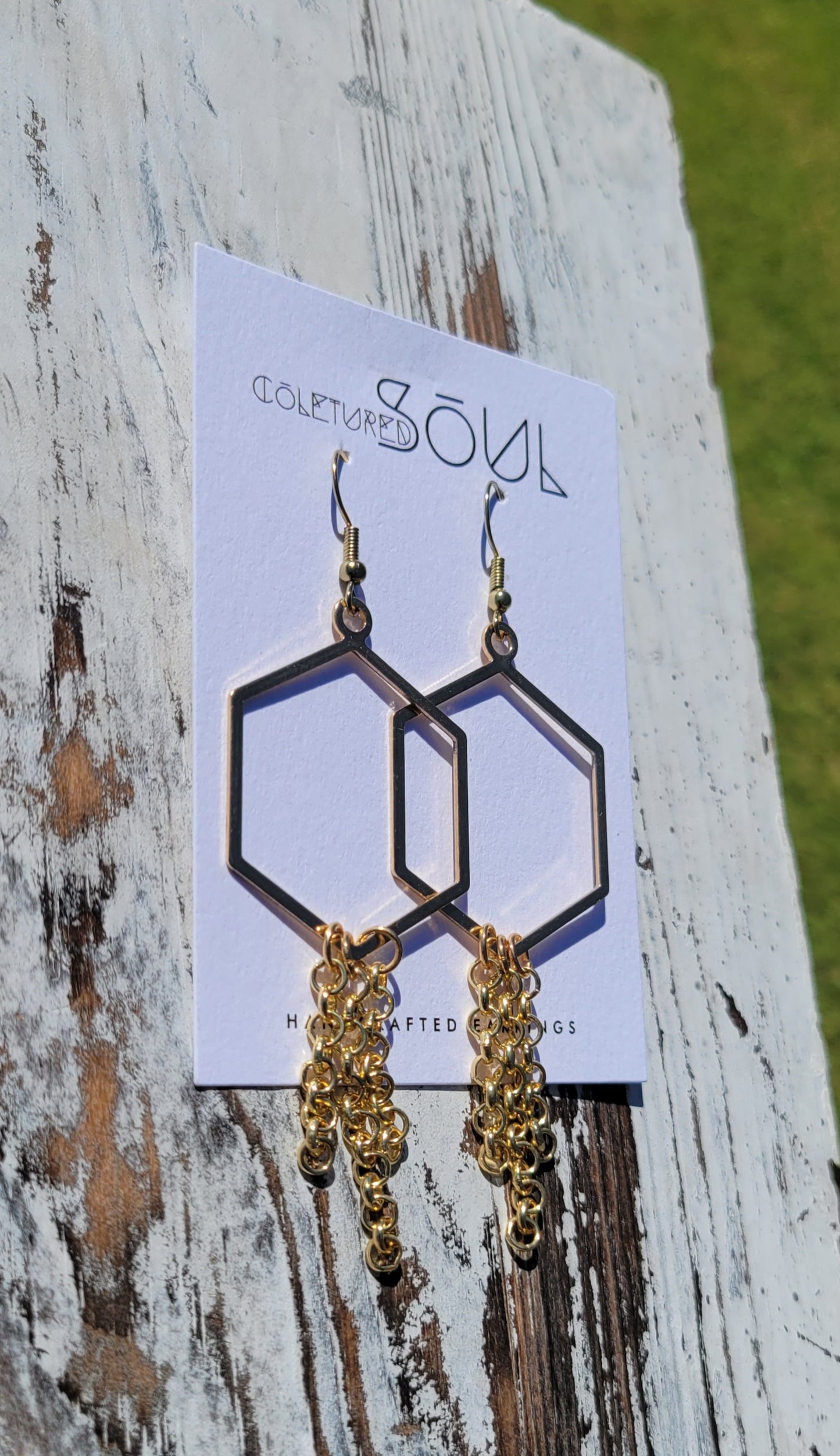Geo Chic - Gold Hexagon Linked